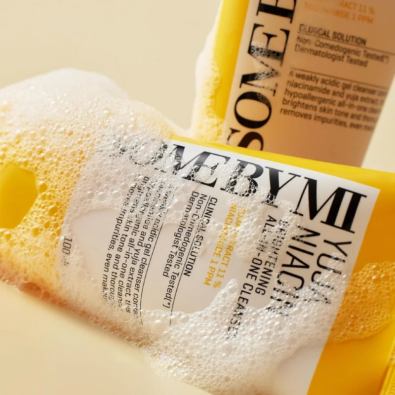 SOME BY MI Yuja Niacin Brightening All-In-One Cleanser